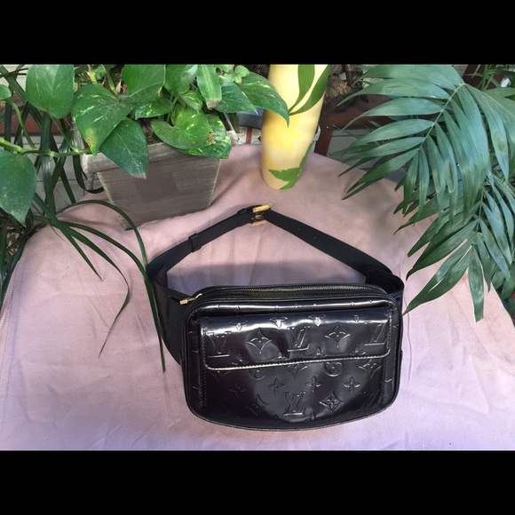 Louis Vuitton Handbags - 🖤 SOLD🖤 LV Vernis Fulton Bum Waist pouch